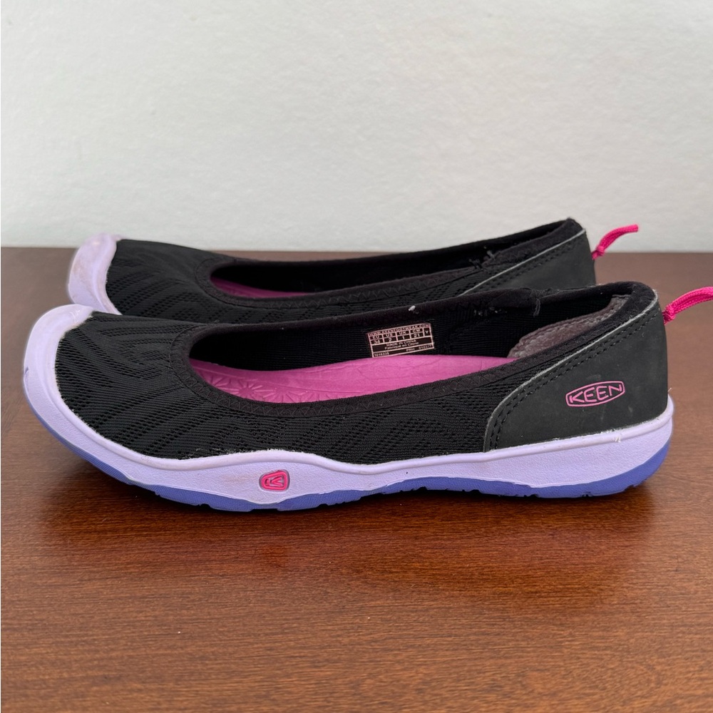 Keen Girls Moxie Ballet Flat Slip-Ons - Size 2